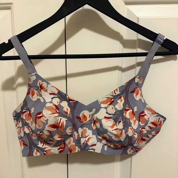 Knix Winter Gardenia Floral Thin Adjustable Strap Padded Bra Size 4 Women’s - Picture 1 of 12